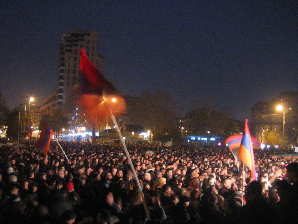 1280px-Armenian_Presidential_Elections_2008_Protest_Day_5_-_Opera_Square_night