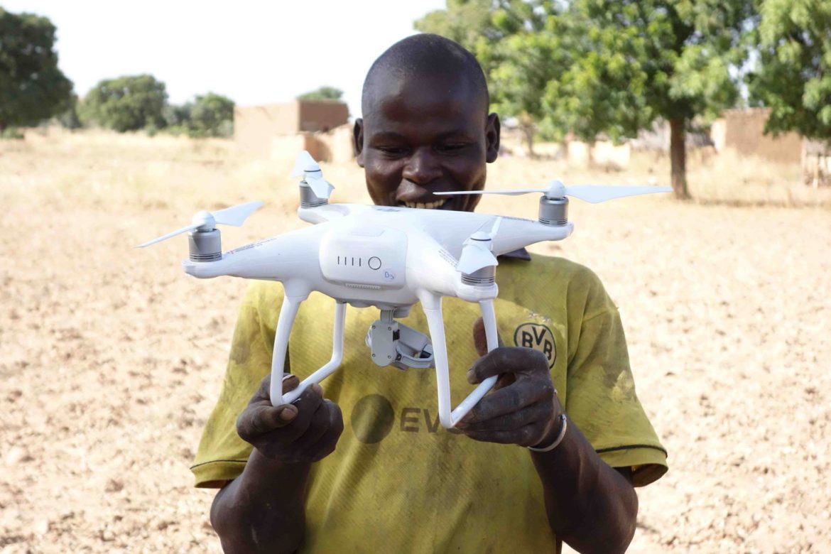 15936599_1372345929450848_3487209249424993608_o